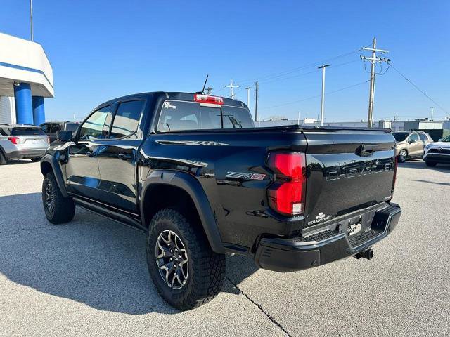 Used 2025 Chevrolet Colorado ZR2 w/ Technology Package AWD/4WD video 3