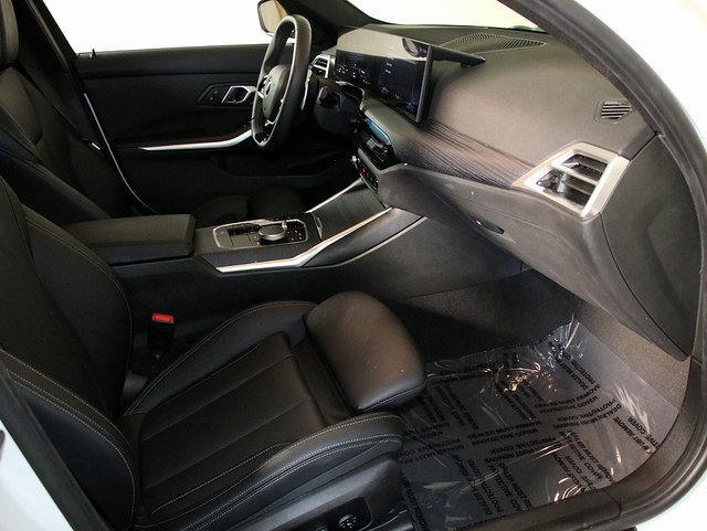 Used 2025 BMW 330i xDrive Sedan image 33