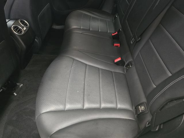 Used 2020 Mercedes-Benz GLC 300 image 23