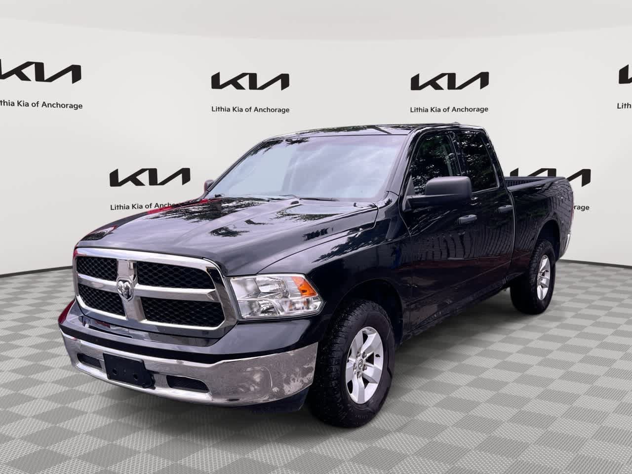 Used 2024 RAM 1500 Classic SLT AWD/4WD image 1