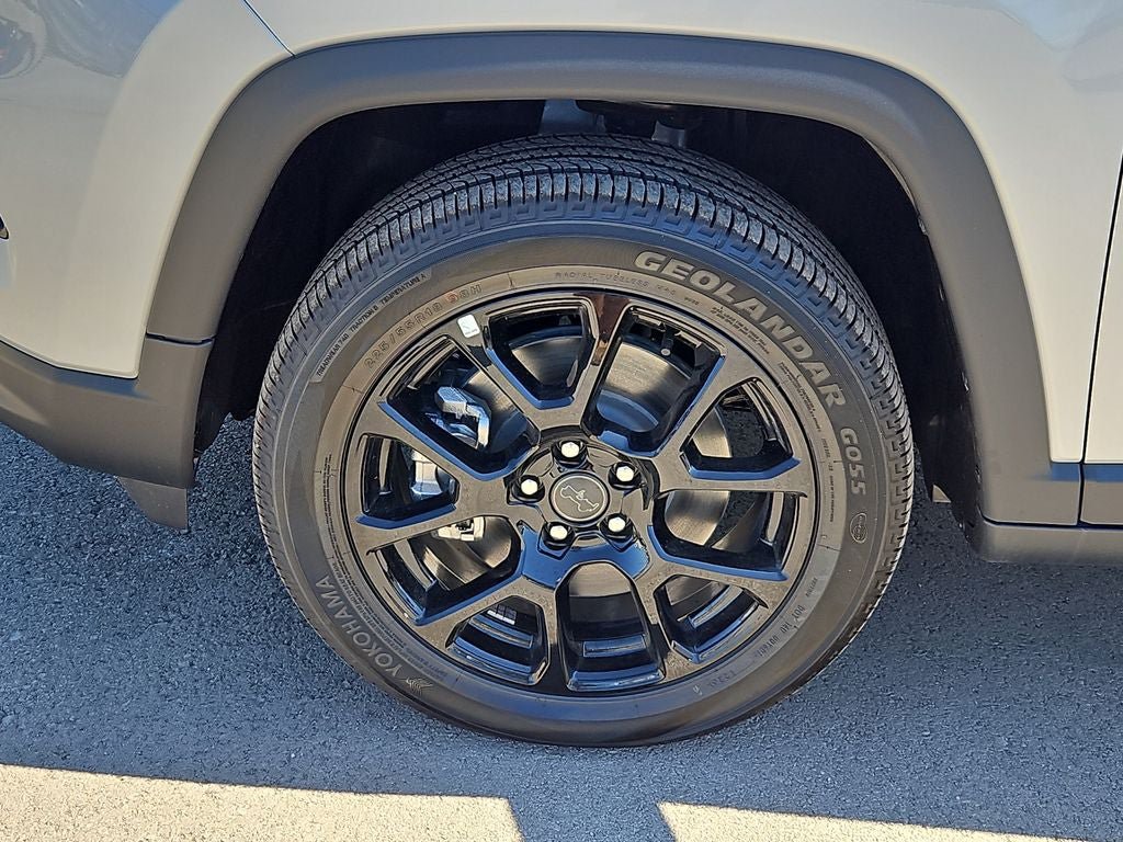 New 2026 Jeep Compass Latitude AWD/4WD image 13