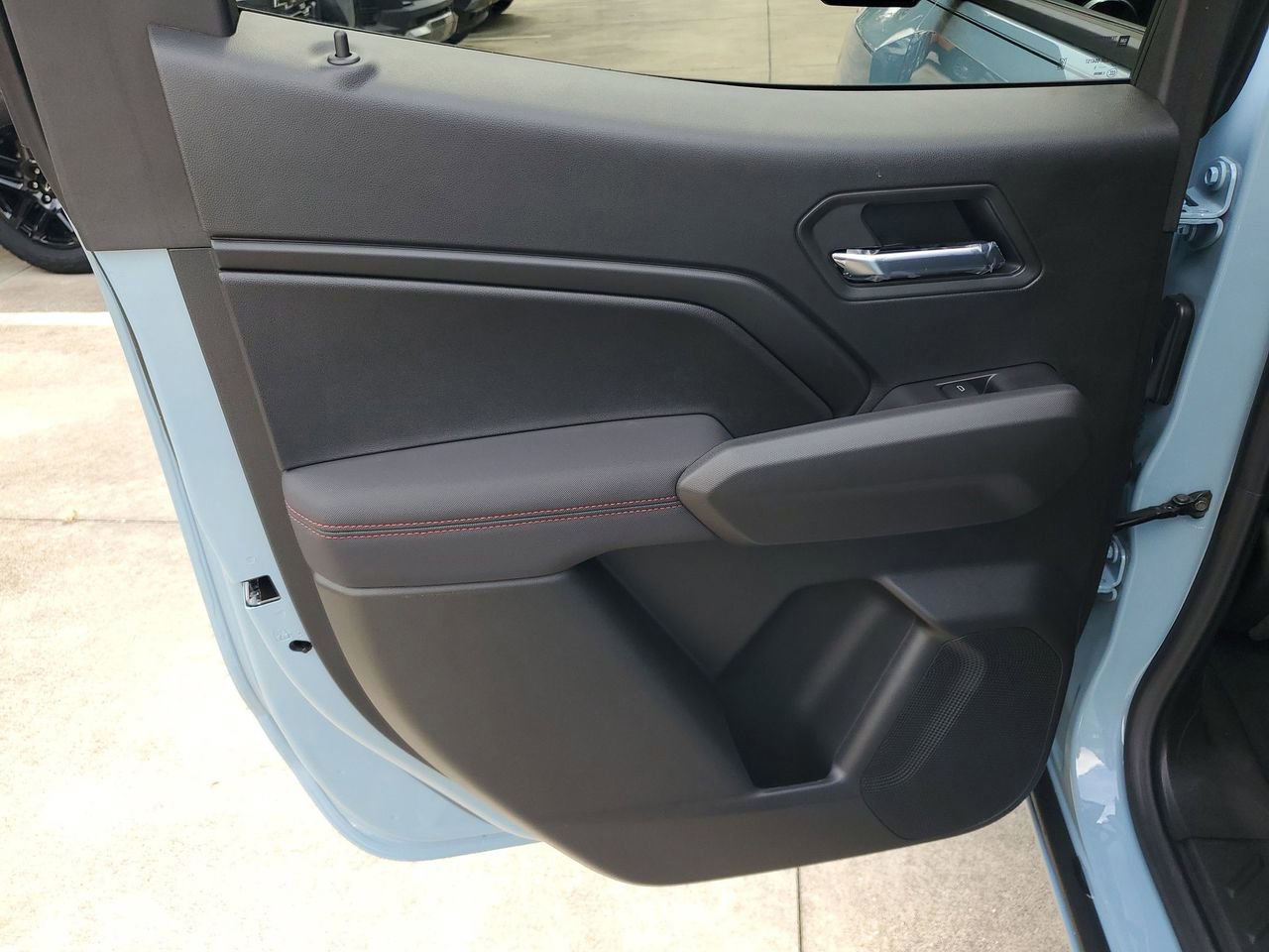 New 2025 Chevrolet Colorado Z71 image 8