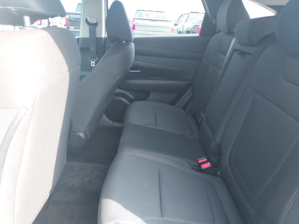 Used 2026 Hyundai Tucson SE FWD image 14