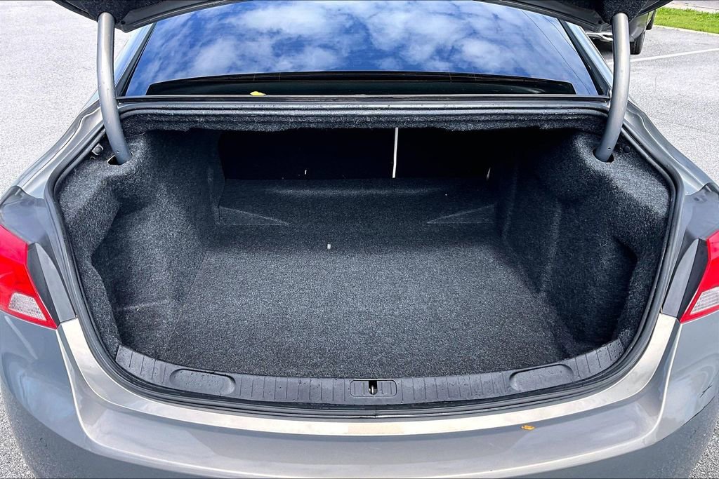 Used 2017 Chevrolet Impala Premier w/ Enhanced Convenience Package image 36