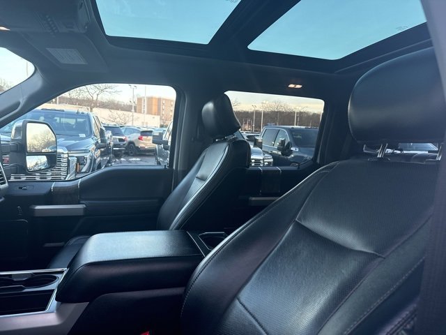 Used 2017 Ford F350 Lariat image 18