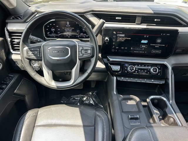 Used 2025 GMC Sierra 3500 Denali w/ Denali Reserve Package AWD/4WD image 15