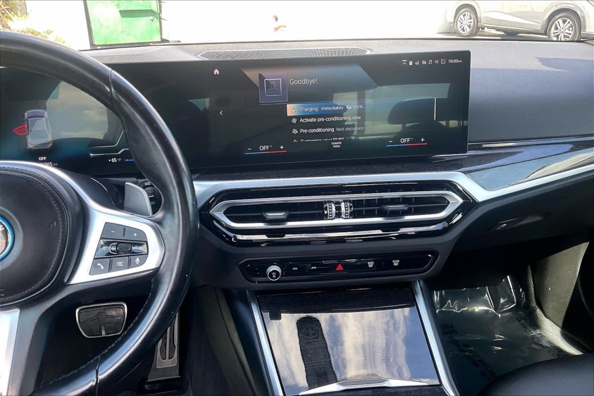 Used 2023 BMW 330e w/ M Sport Package RWD image 6