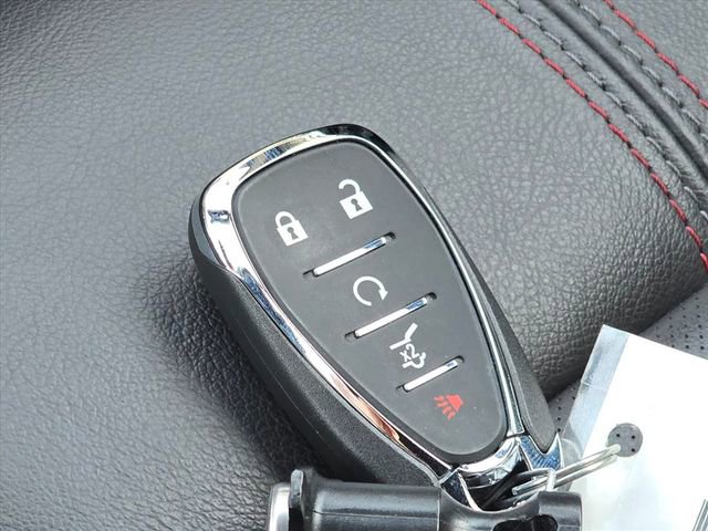 Used 2023 Chevrolet Traverse RS image 30