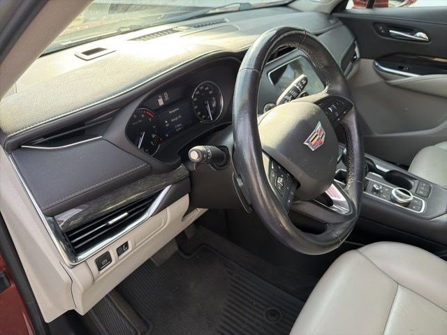 Used 2019 Cadillac XT4 Premium Luxury w/ Enhanced Visibility Package image 12