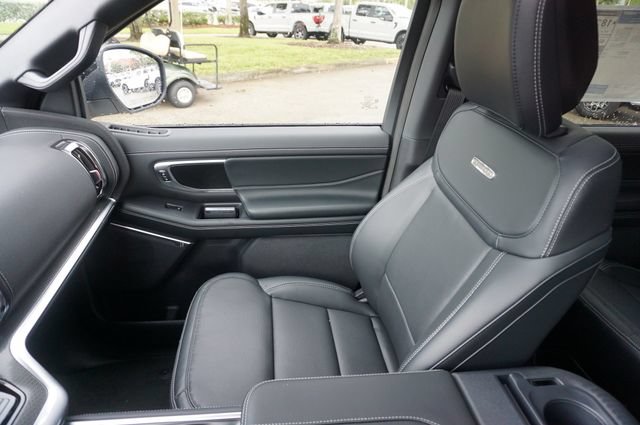 New 2027 Ford Expedition Platinum w/ Stealth Performance Package AWD/4WD image 35