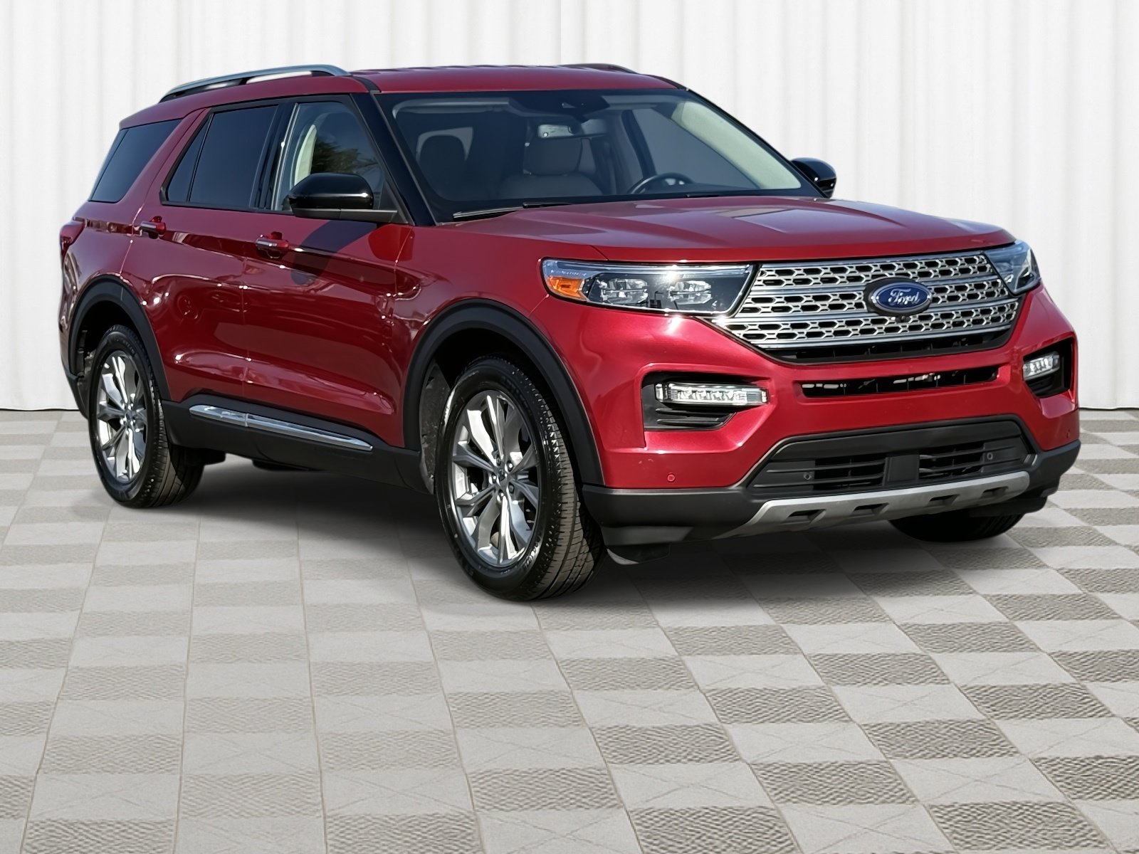 Used 2024 Ford Explorer Limited RWD image 2
