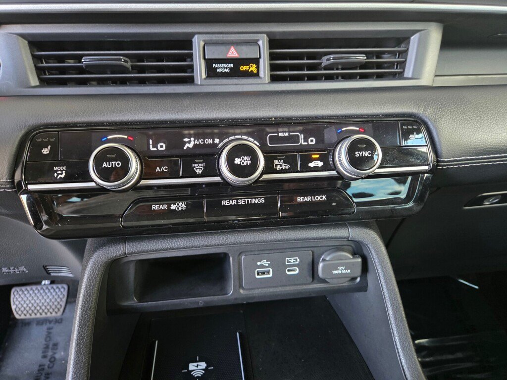 Certified 2025 Honda Pilot EX-L image 18