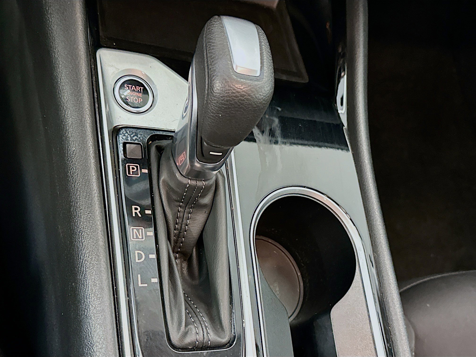 Used 2024 Nissan Altima 2.5 SV image 24