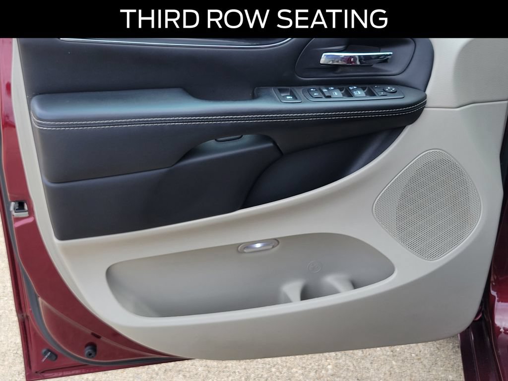 Used 2018 Dodge Grand Caravan SXT FWD image 18