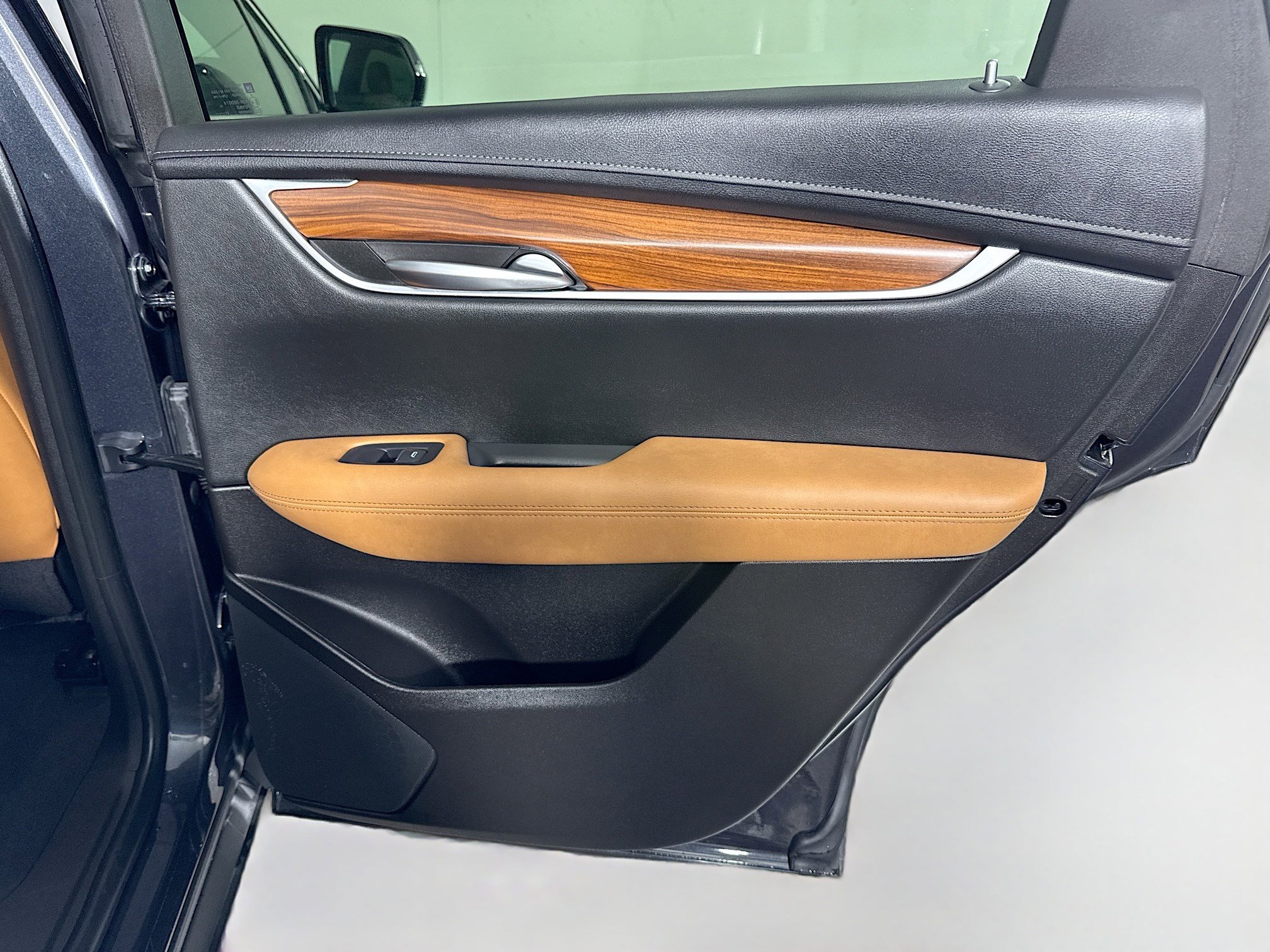 Used 2022 Cadillac XT5 Premium Luxury w/ Technology Package image 28