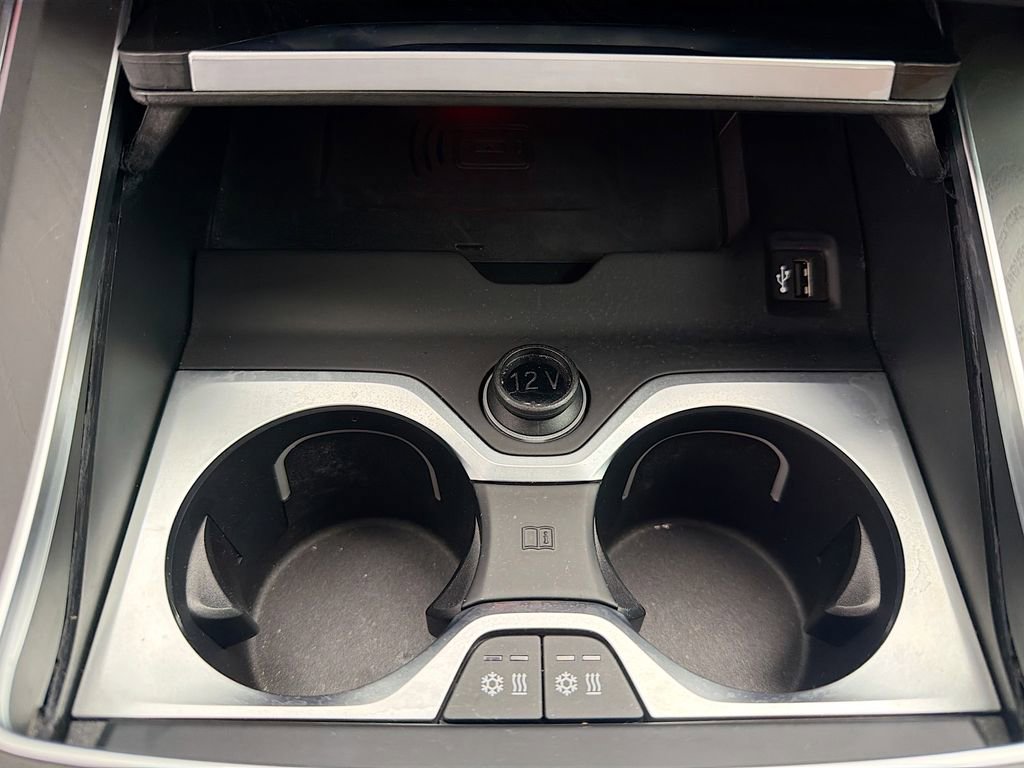 Used 2022 BMW X7 M50i w/ Executive Package image 32