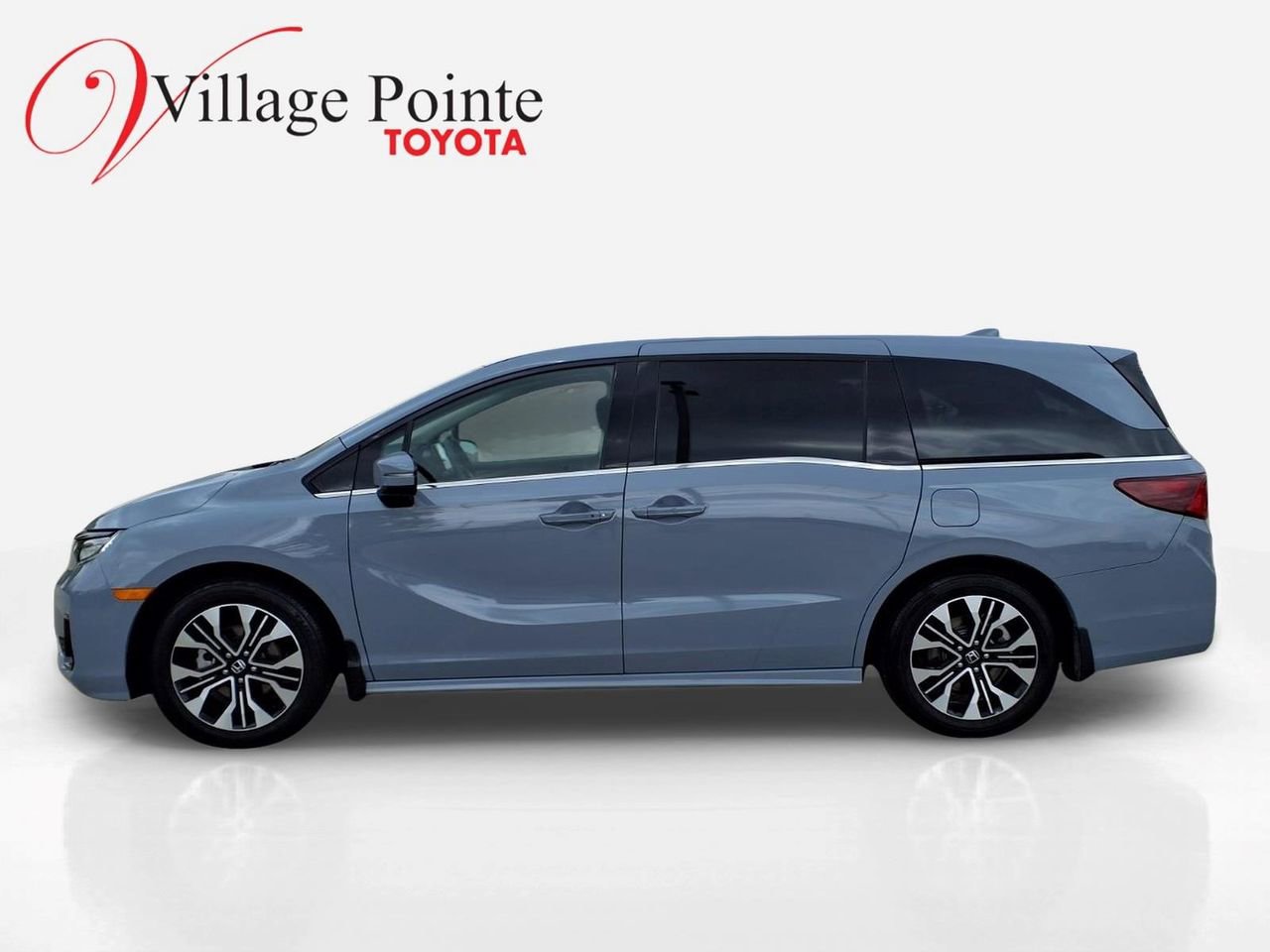 Used 2025 Honda Odyssey Elite image 2