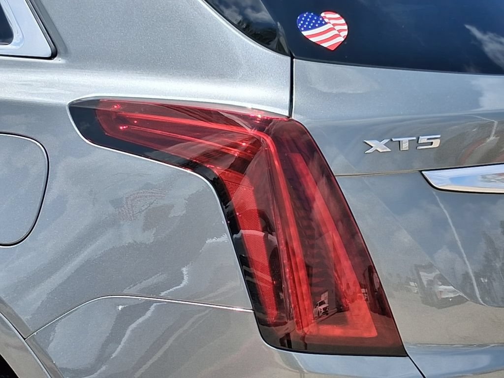 Used 2024 Cadillac XT5 Luxury w/ LPO, Floor Liner Package FWD image 8