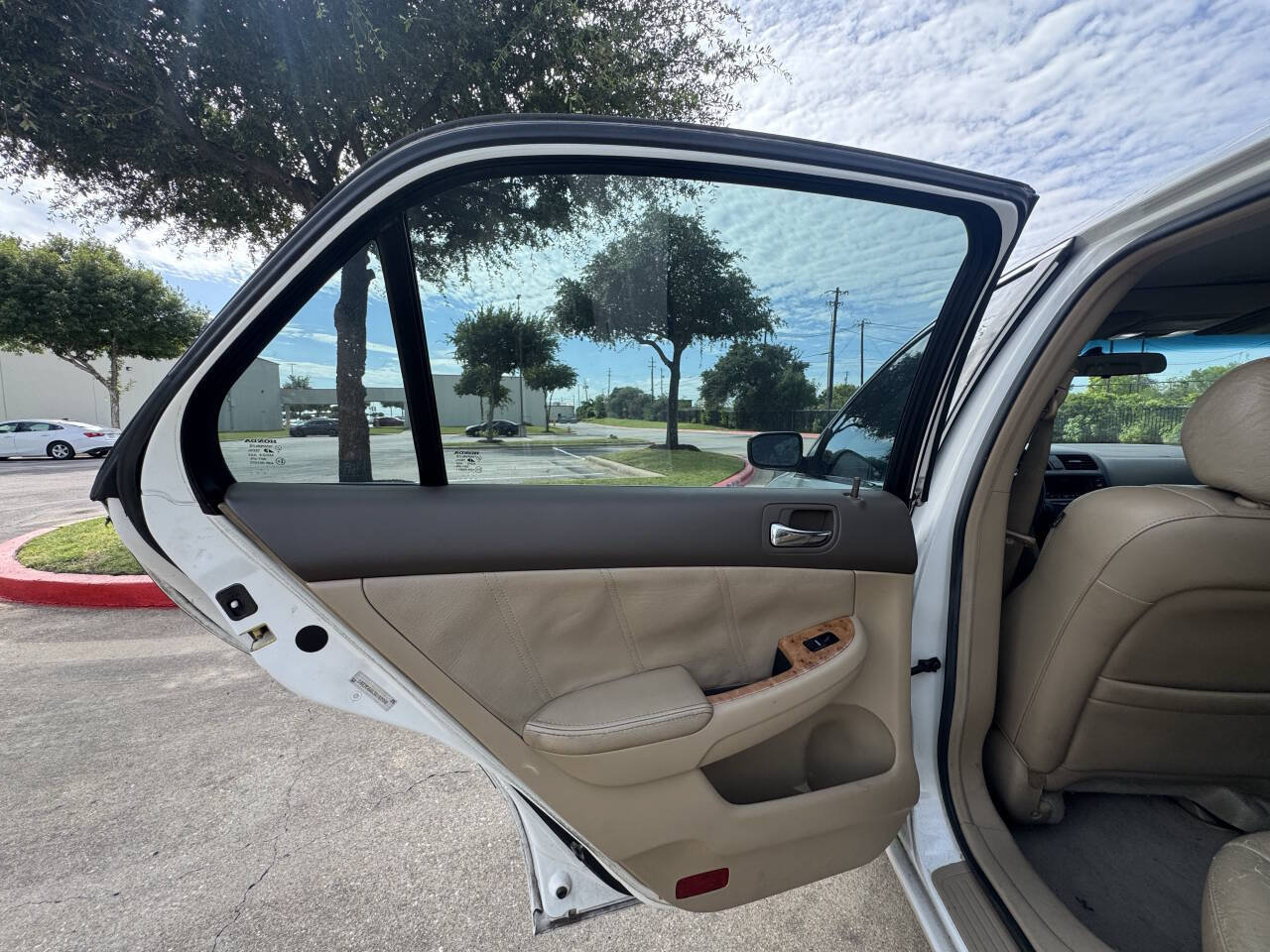 Used 2003 Honda Accord EX image 17