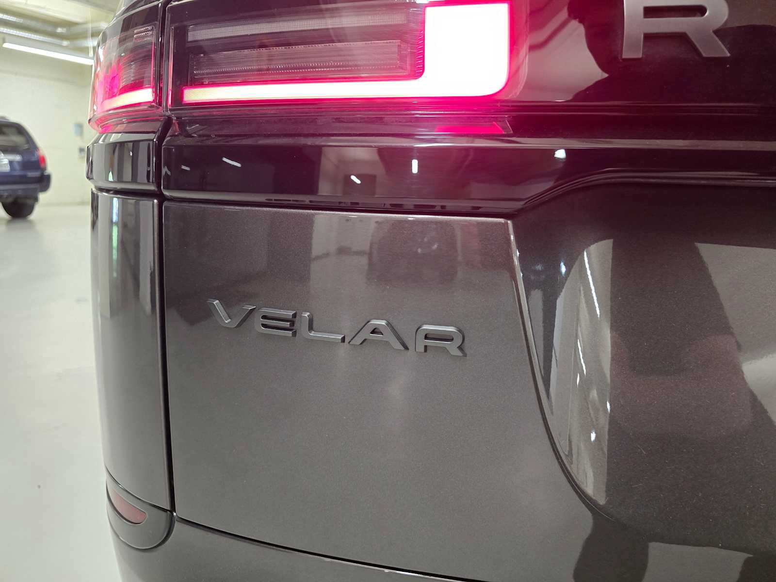 Used 2026 Land Rover Range Rover Velar Dynamic SE AWD/4WD image 14