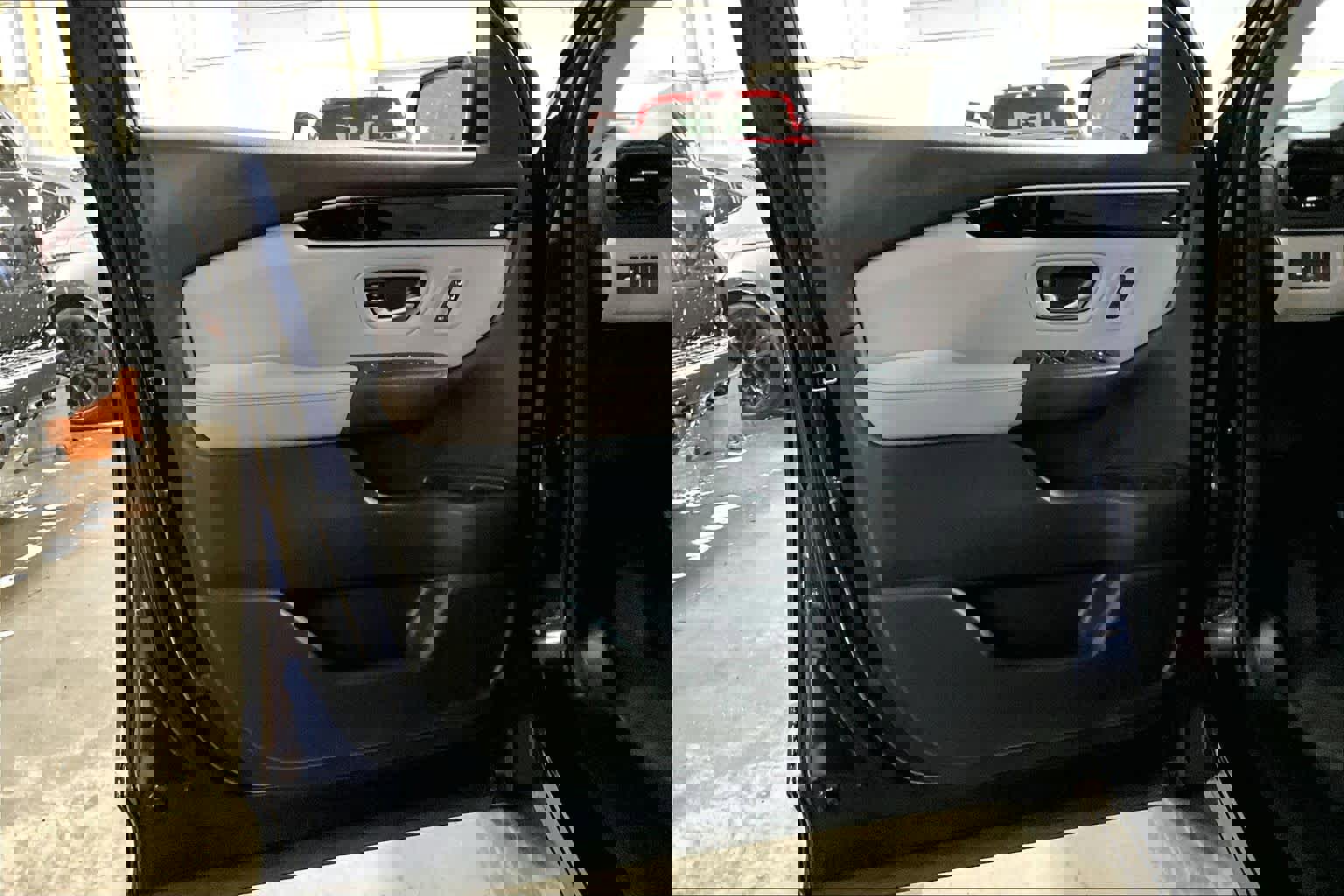 Used 2025 Honda Pilot EX-L image 22