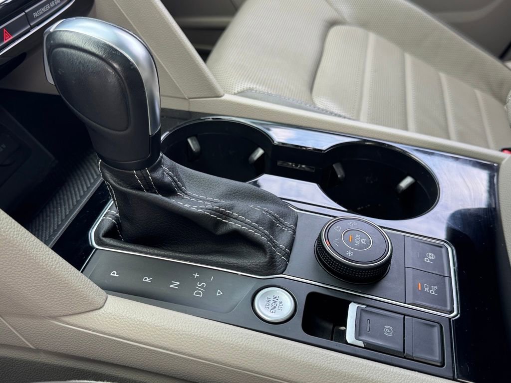 Used 2021 Volkswagen Atlas SEL Premium image 30