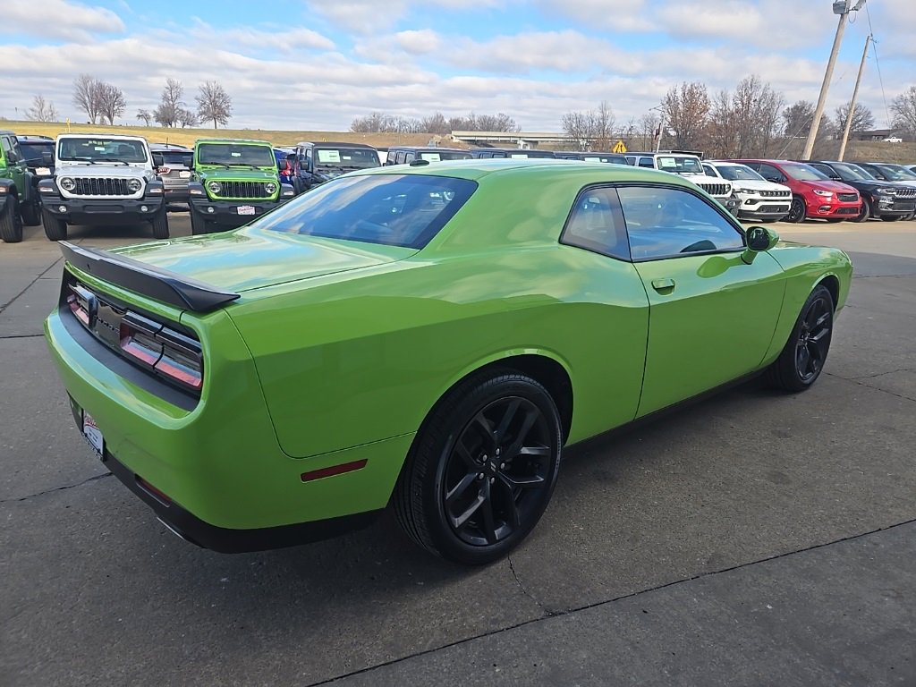 Used 2023 Dodge Challenger SXT w/ Blacktop Package image 10