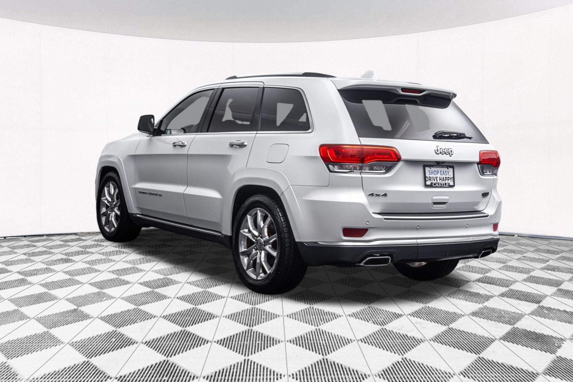 Used 2016 Jeep Grand Cherokee Summit AWD/4WD image 9