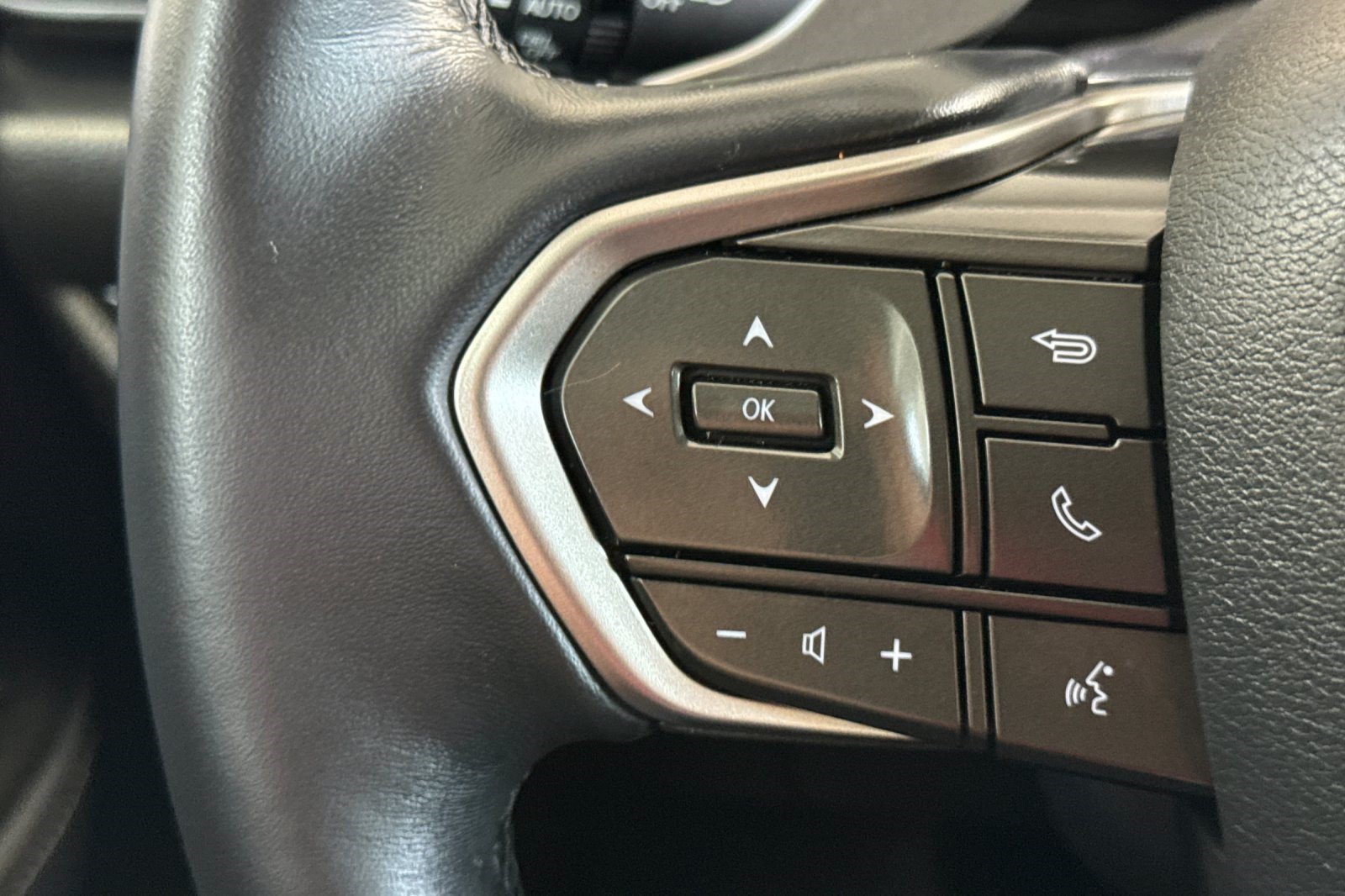 Certified 2026 Lexus NX 350h AWD w/ Accessory Package (2T) image 31