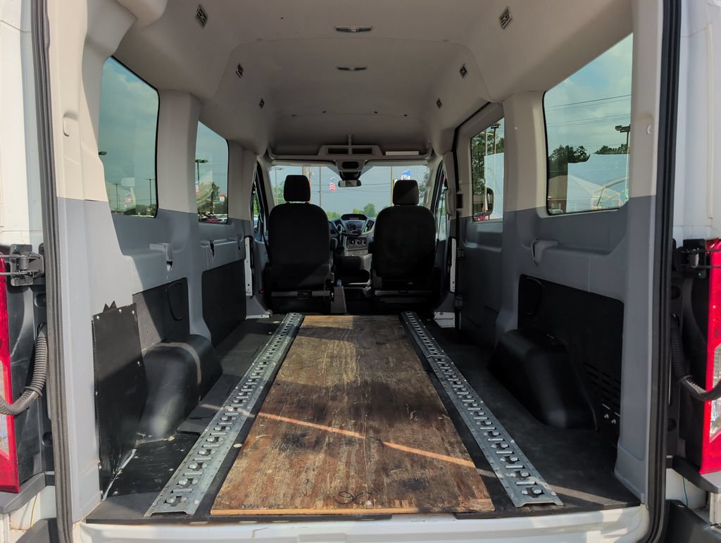 Used 2015 Ford Transit 150 XLT RWD image 18