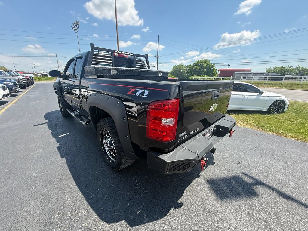 Used 2009 Chevrolet Silverado 1500 LT w/ Power Pack Plus AWD/4WD image 6