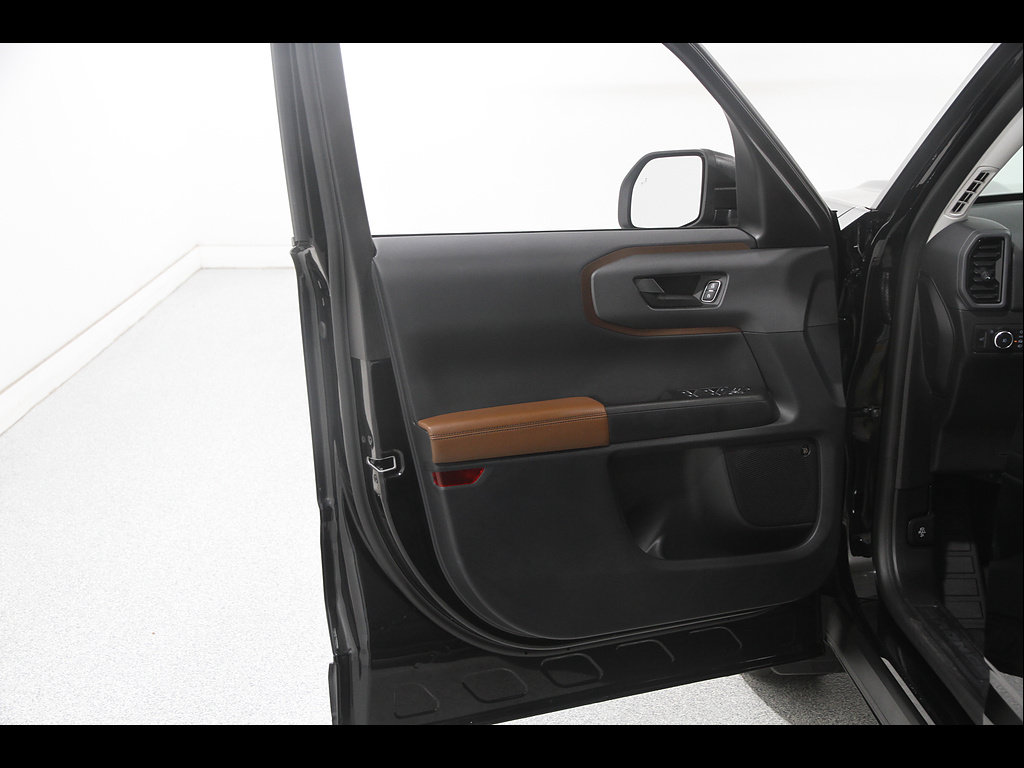 Used 2021 Ford Bronco Sport Badlands w/ Badlands Package AWD/4WD image 4