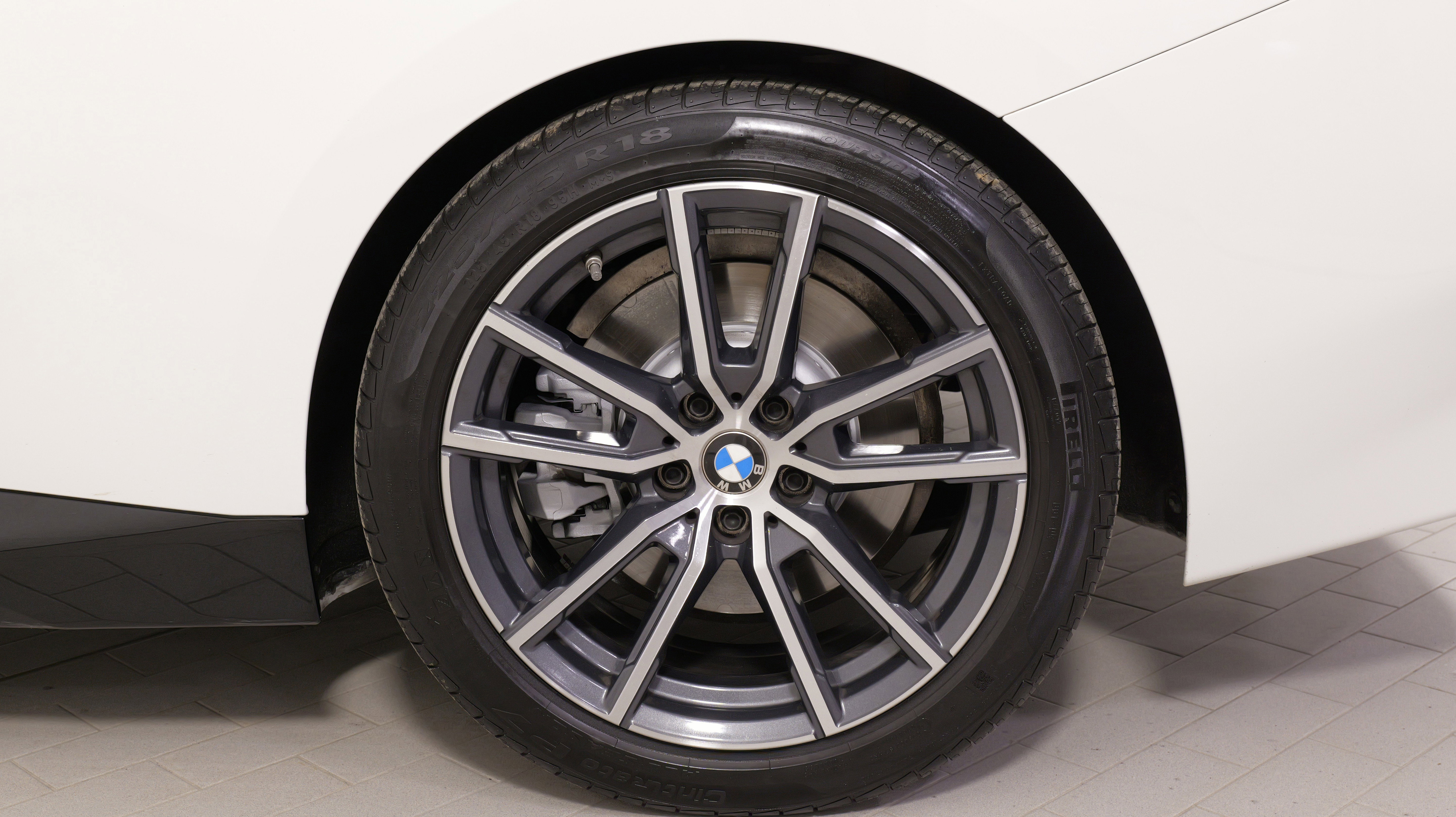 Used 2023 BMW 230i xDrive Coupe image 47