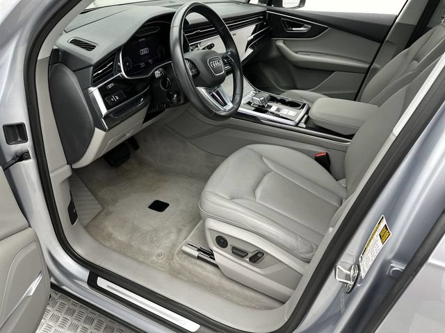 Used 2020 Audi Q7 3.0T Prestige w/ Prestige Package AWD/4WD image 11