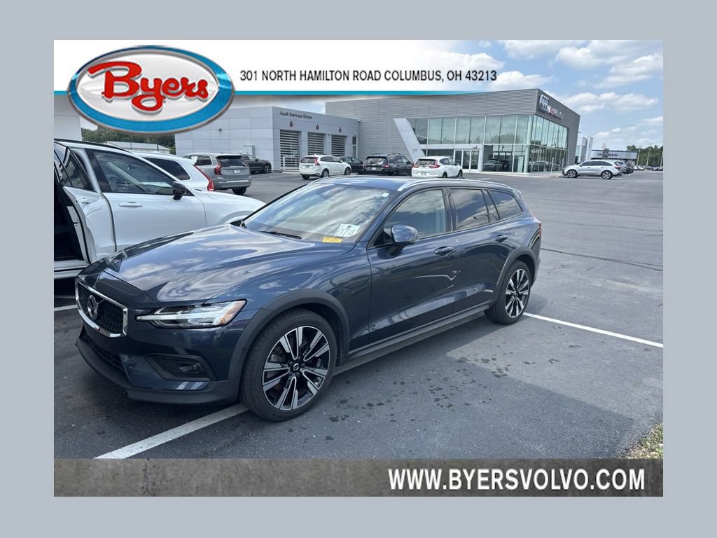 Used 2022 Volvo V60 T5 Cross Country