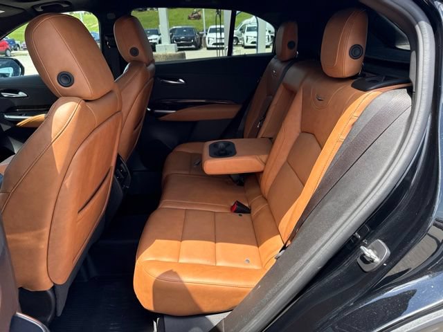 Used 2023 Cadillac XT4 Premium Luxury w/ Sun And Sound Package AWD/4WD image 8