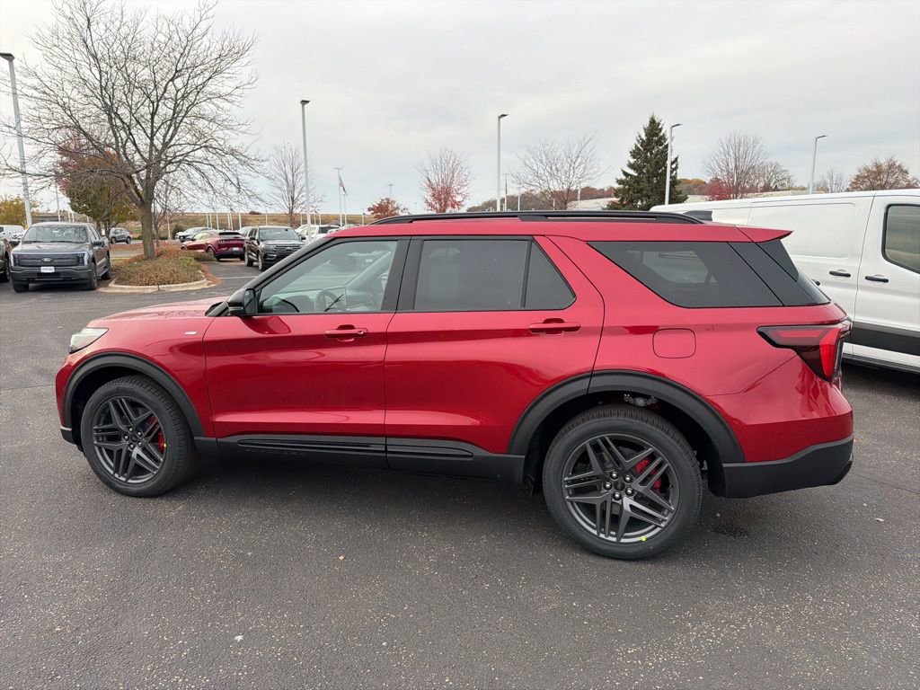 New 2026 Ford Explorer ST-Line w/ ST-Line Street Pack image 10