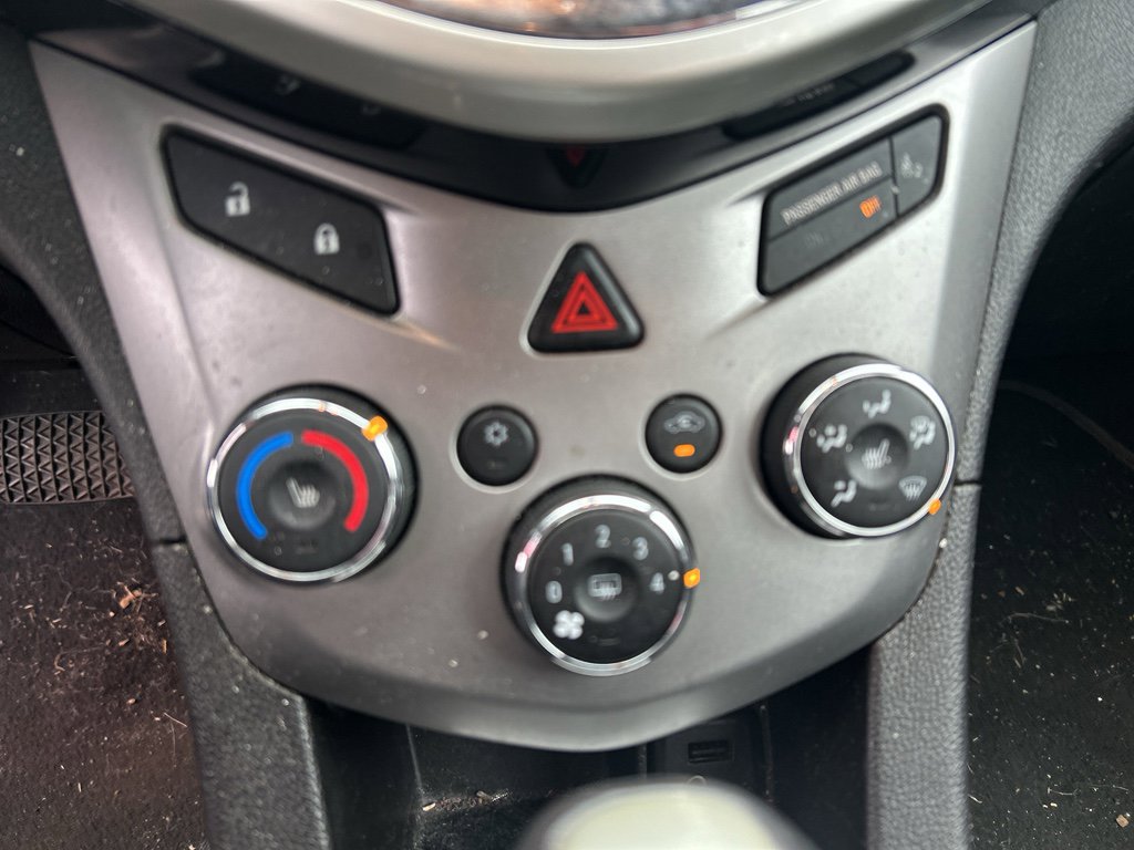 Used 2017 Chevrolet Sonic Premier image 12