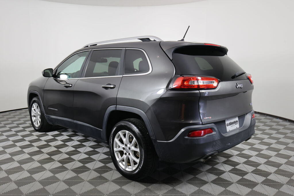 Used 2014 Jeep Cherokee Latitude FWD image 4