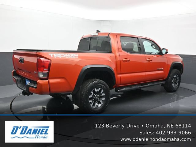 Used 2016 Toyota Tacoma TRD Off-Road AWD/4WD image 6