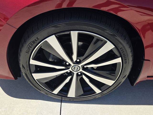 Used 2020 Nissan Altima 2.0 SR FWD image 9