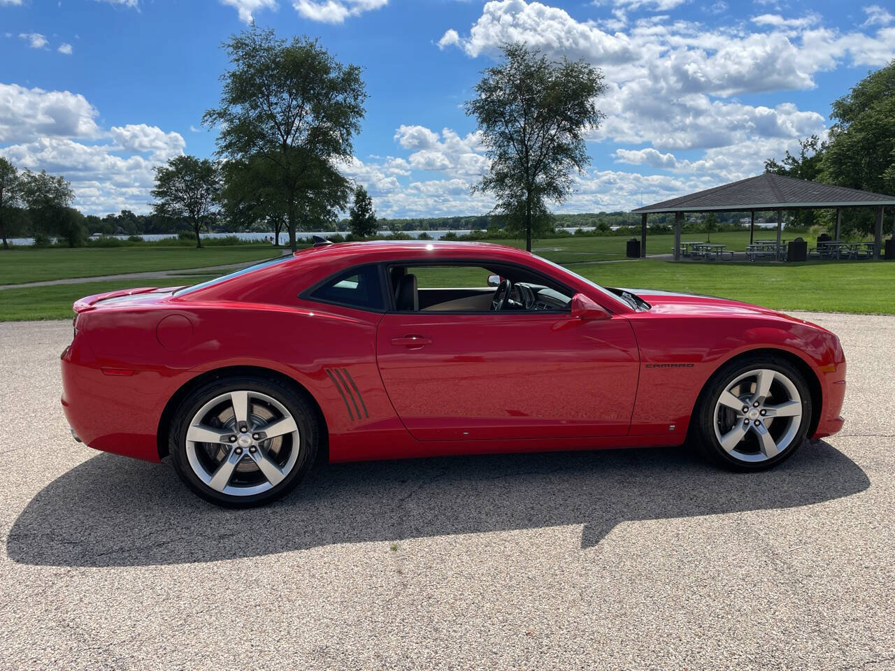 Used 2010 Chevrolet Camaro SS w/ LPO, Ground Effects Package RWD image 61