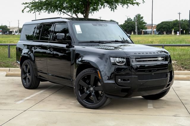 Used 2025 Land Rover Defender 130 V8 AWD/4WD image 6
