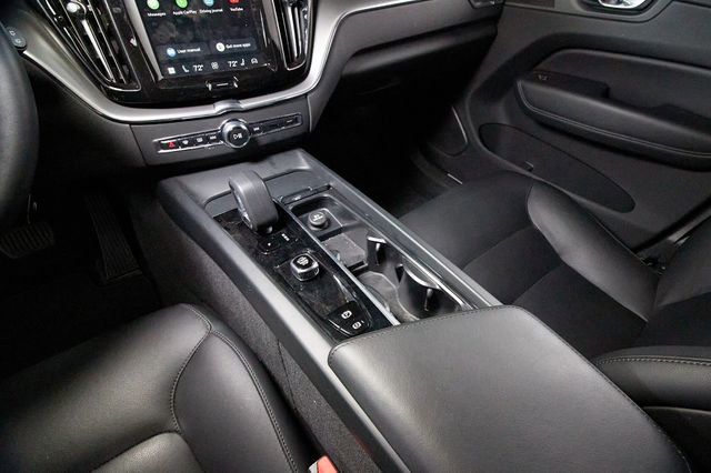 Certified 2025 Volvo XC60 B5 Core image 11