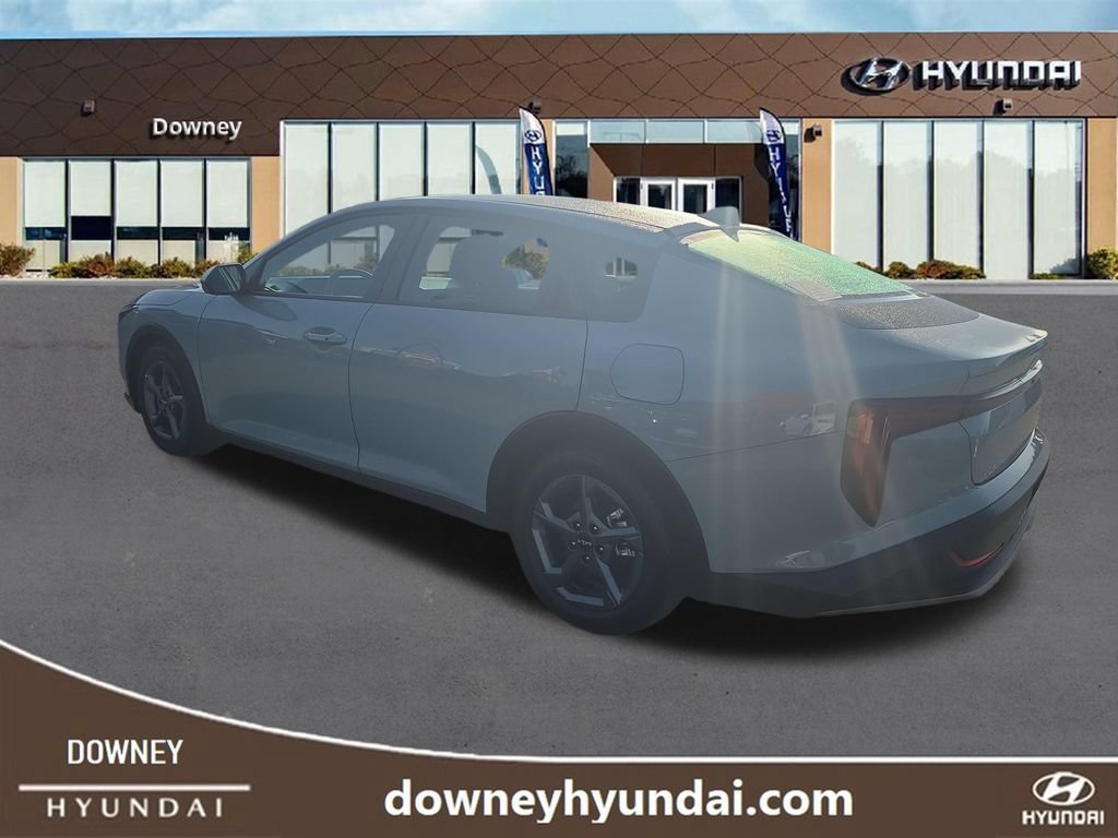 Used 2025 Kia K4 FWD image 3