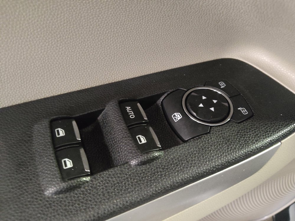 Used 2020 Ford EcoSport S FWD image 27