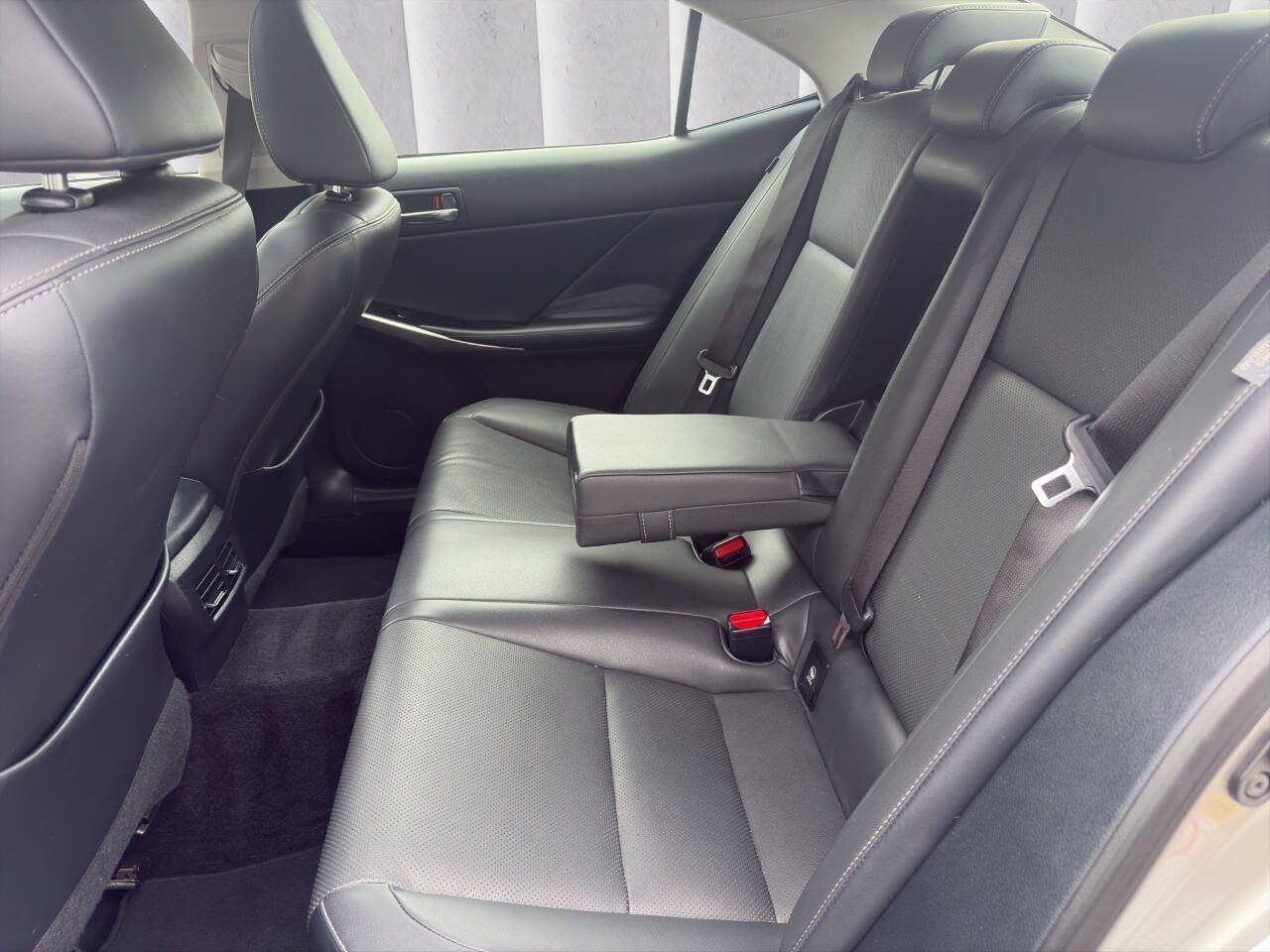 Used 2014 Lexus IS 250 RWD image 19