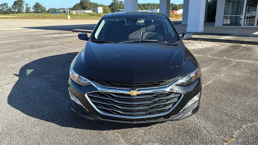Used 2024 Chevrolet Malibu LT image 3