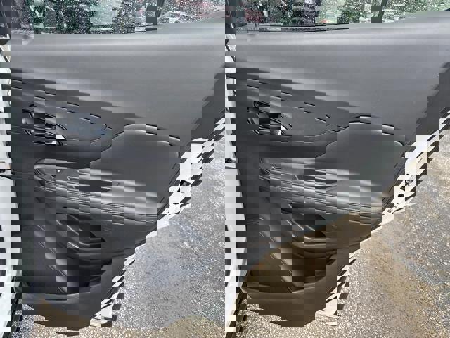 Used 2018 Buick Encore Preferred image 14