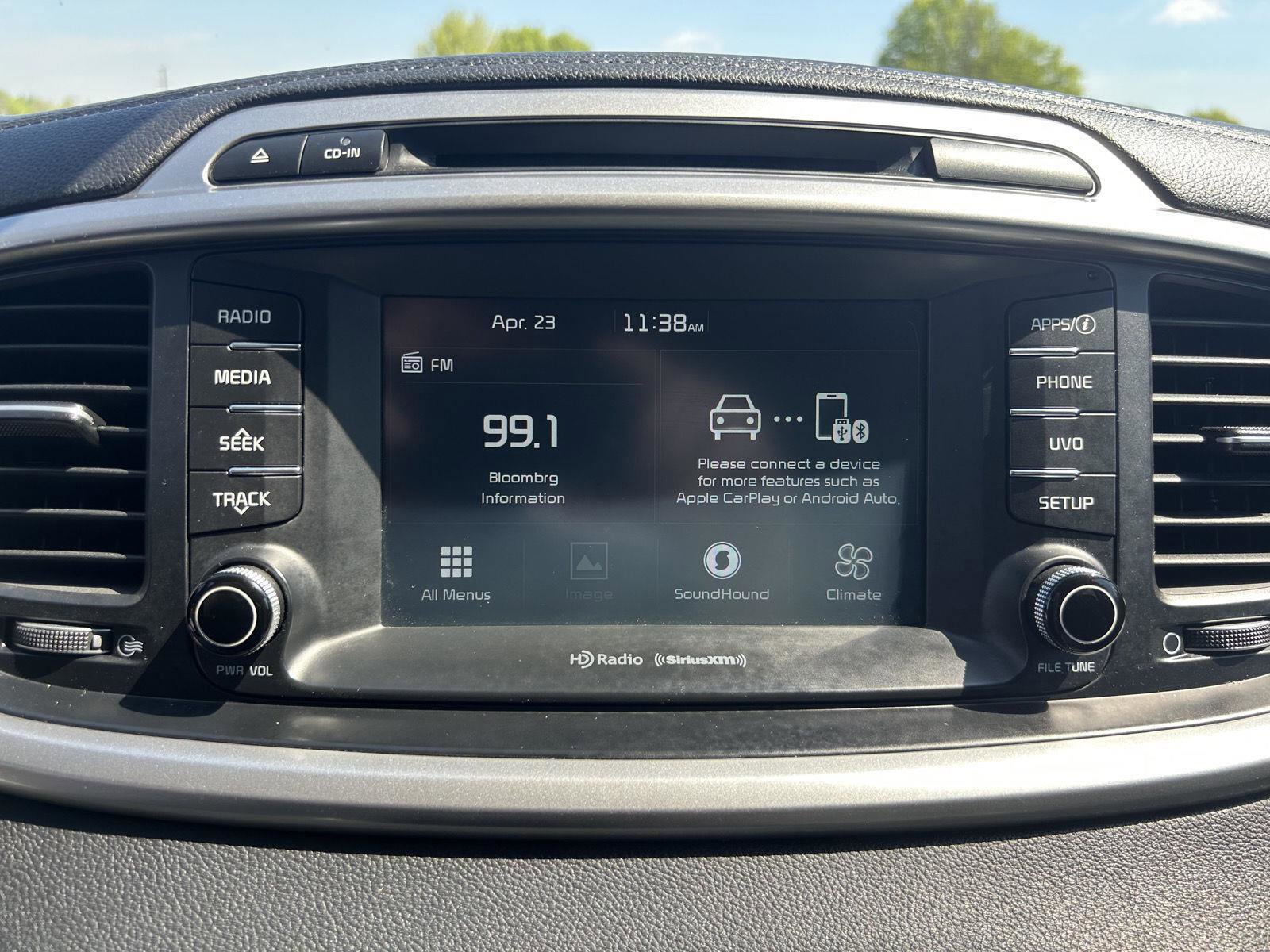 Used 2017 Kia Sorento LX w/ LX Convenience Package image 19